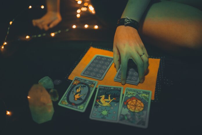 Tout savoir sur les cartes de tarot