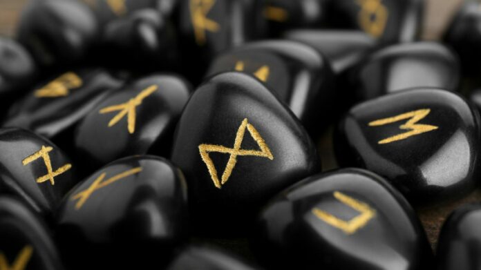 Les runes nordiques comprendre et utiliser ces symboles ancestraux